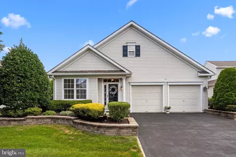17 Sweet William Way, Langhorne, PA 19047