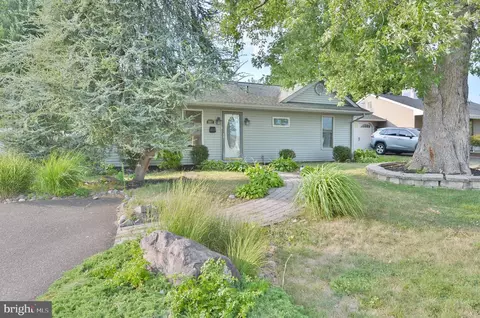 407 Berkshire Rd, Fairless Hills, PA 19030
