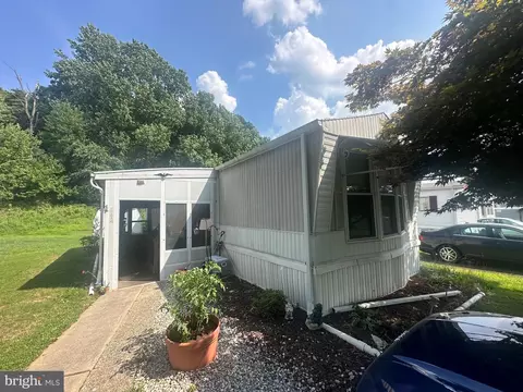 2304 Brownsville #1114 WILLOW DR, Feasterville Trevose, PA 19053