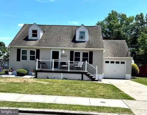 2904 Penn Valley Ave, Bristol, PA 19007
