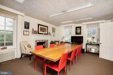 Dining - 164 E State St, Doylestown, PA 18901 photo 2 of 3