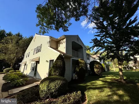 202 Steamboat Sta, Southampton, PA 18966