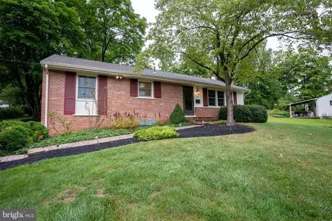 46 Langhorne Rd, Chalfont, PA 18914