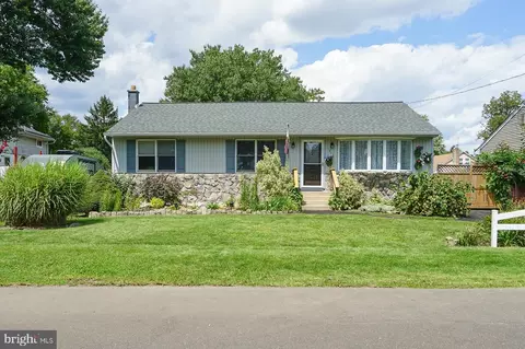 1819 Lincoln Ave, Croydon, PA 19021