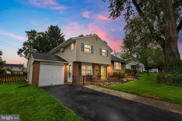 430 Silver Ave, Southampton, PA 18966
