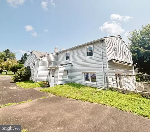 32 Westfield, Feasterville Trevose, PA 19053