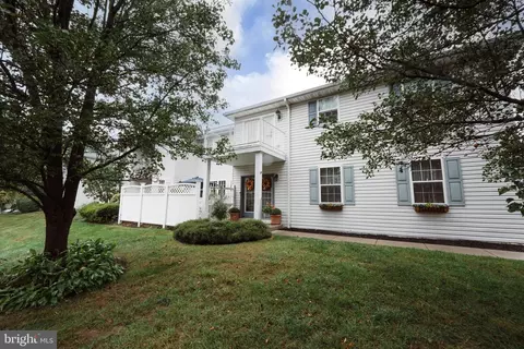 696 Jakob Pl, Southampton, PA 18966