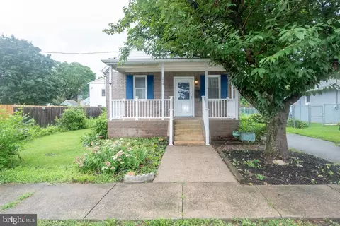 214 Belmont Ave, Croydon, PA 19021