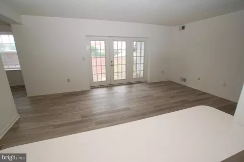 Living - 7303 Centennial Sta, Warminster, PA 18974 photo 3 of 5