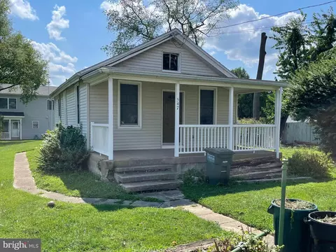 547 Elmwood Ave, Feasterville Trevose, PA 19053
