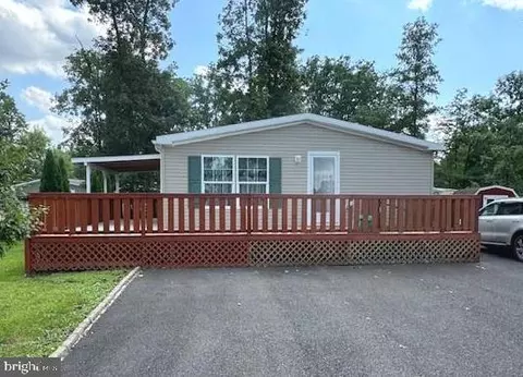 287 Poplar Dr, Quakertown, PA 18951