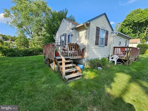 154 Congress, Newtown, PA 18940