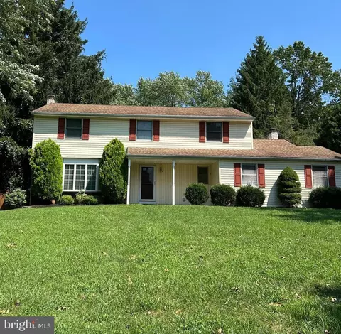 11 Pine Ave, Richboro, PA 18954