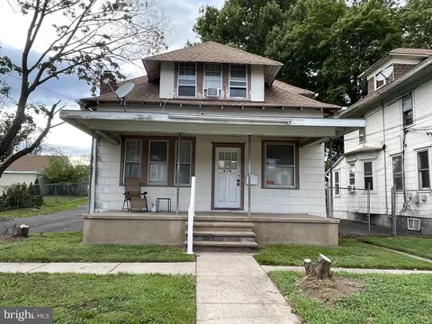 434 W Bridge St, Morrisville, PA 19067