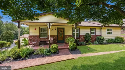 330 Cedar Ave, Langhorne, PA 19047