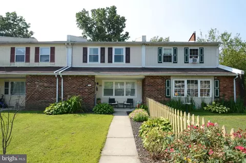 182 Crocus Ct, Quakertown, PA 18951