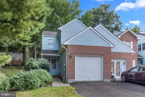 506 Colgate Ct, Bensalem, PA 19020