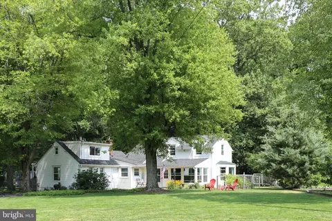 612 Kings Rd, Yardley, PA 19067