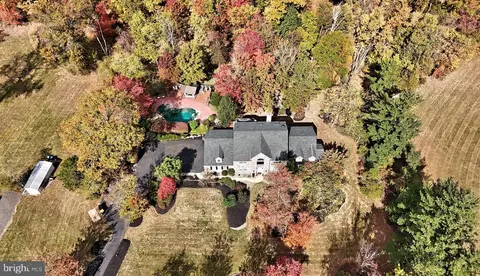 View/Area - 1415 Wrightstown Rd, Newtown, PA 18940 photo 3 of 13