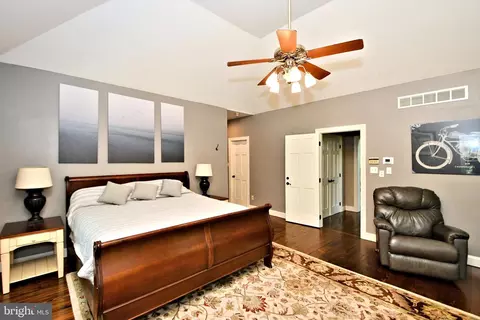 Bedroom - 1415 Wrightstown Rd, Newtown, PA 18940 photo 3 of 7