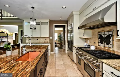 Kitchen - 1415 Wrightstown Rd, Newtown, PA 18940 photo 3 of 3