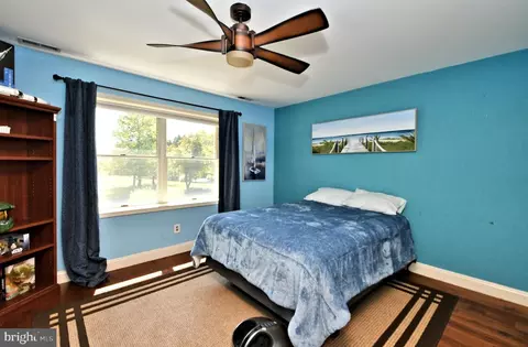 Bedroom - 1415 Wrightstown Rd, Newtown, PA 18940 photo 6 of 7