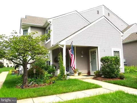 39017 Bennett Pl, Southampton, PA 18966