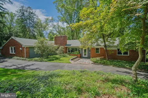 679532 Chapel Rd, New Hope, PA 18938
