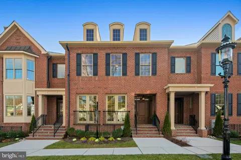 272 W Ashland St, Doylestown, PA 18901
