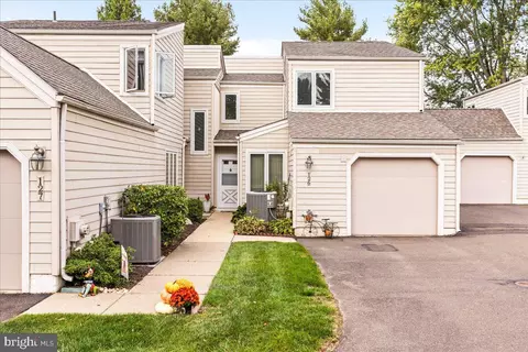 126 Westbury Ct, Doylestown, PA 18901
