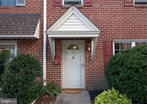 20 Constitution Ave, Doylestown, PA 18901