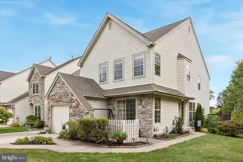 116 Glennbrook Ct, Chalfont, PA 18914