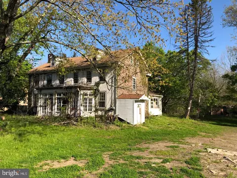 1131 General Washington Mem Blvd, Washington Crossing, PA 18977