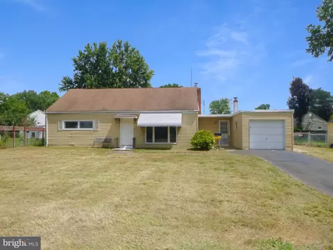 2623 Salem Dr, Bensalem, PA 19020