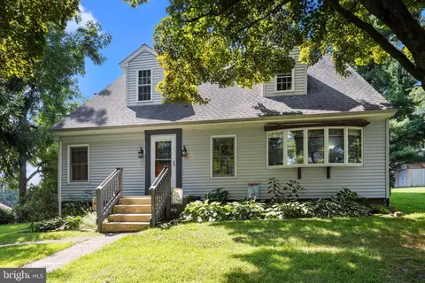 645 Avenue E, Feasterville Trevose, PA 19053