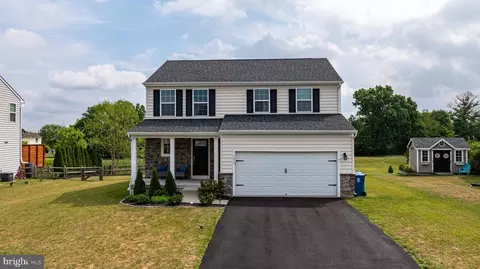 1831 Alamingo Dr, Quakertown, PA 18951