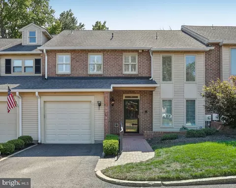 81 Sutphin Pnes, Yardley, PA 19067