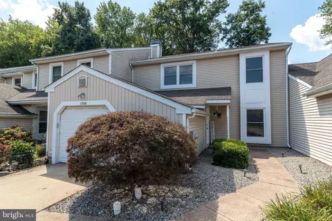 1386 Beechdrop Ct, Yardley, PA 19067