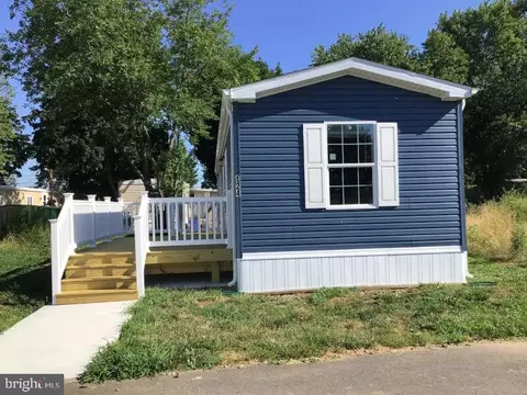 124 Adams Dr, Fairless Hills, PA 19030