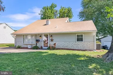 130 Andover Rd, Fairless Hills, PA 19030