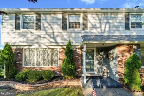 1371 Joan Dr, Southampton, PA 18966