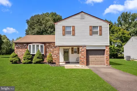 1272 Boyd Rd, Warminster, PA 18974