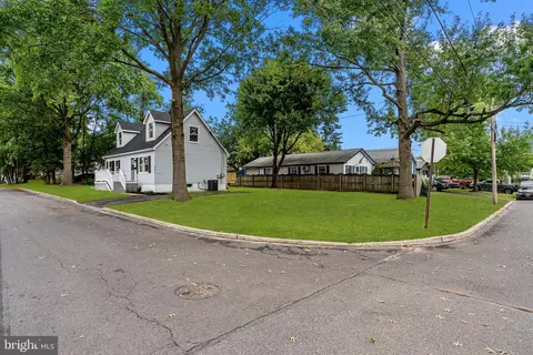 Exterior - 601 Main Ave, Croydon, PA 19021 photo 4 of 10
