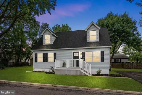 601 Main Ave, Croydon, PA 19021