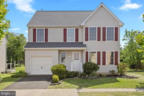 1052 Freedom Ct, Quakertown, PA 18951