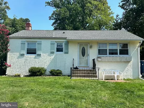 2007 Delwhit Dr, Feasterville Trevose, PA 19053