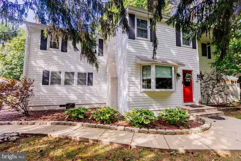 118 Fallsington Tullytown, Levittown, PA 19054