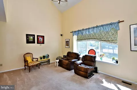 Living - 1728 Hampton Dr, Jamison, PA 18929 photo 4 of 7