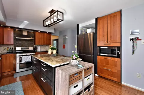 Kitchen - 1728 Hampton Dr, Jamison, PA 18929 photo 5 of 7