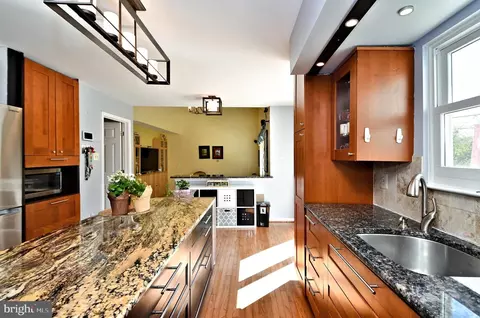 Kitchen - 1728 Hampton Dr, Jamison, PA 18929 photo 3 of 7